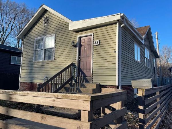 38 E Beardsley Avenue, Champaign, IL 61820