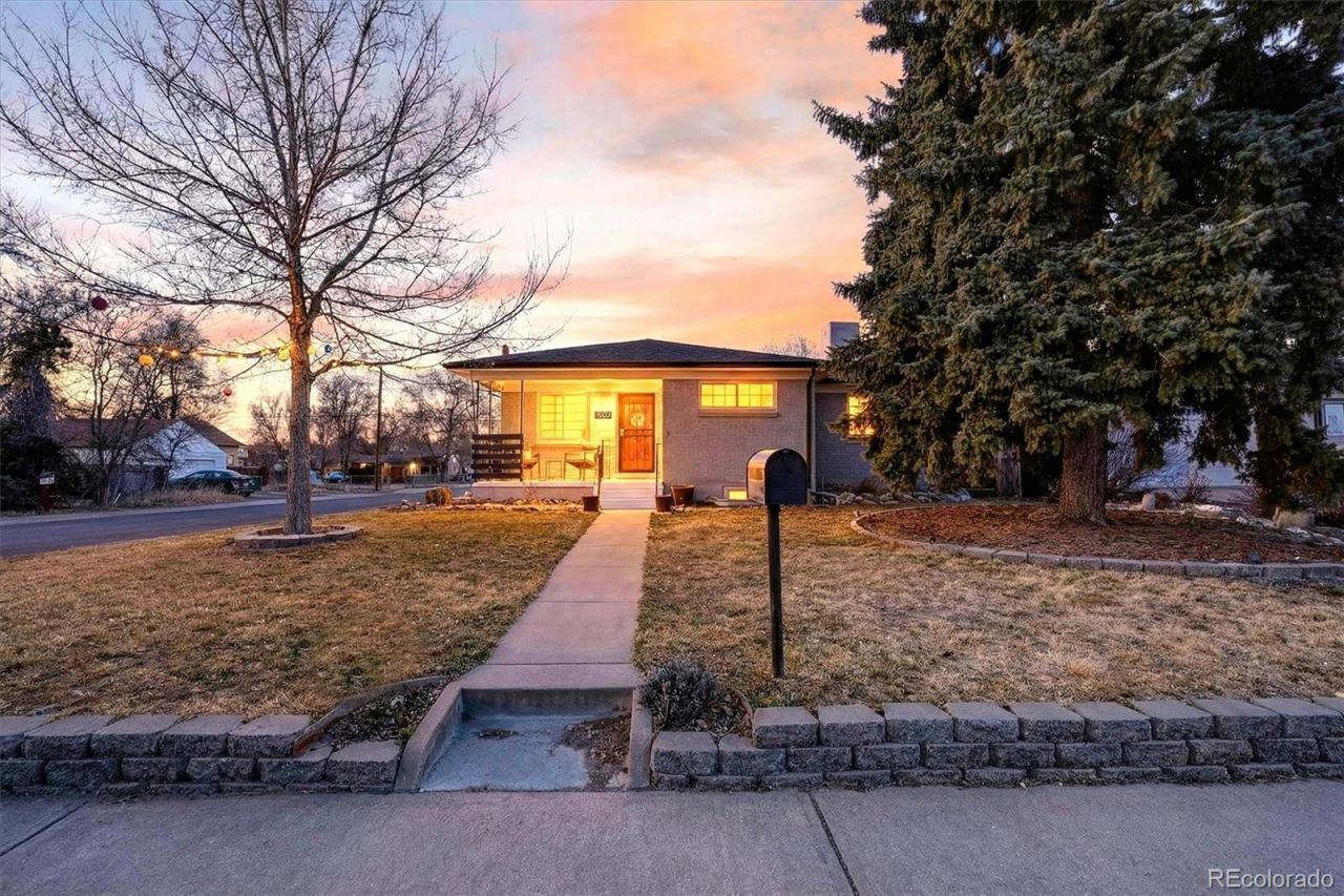 1002 S Krameria Street, Denver, CO 80224 Main Photo