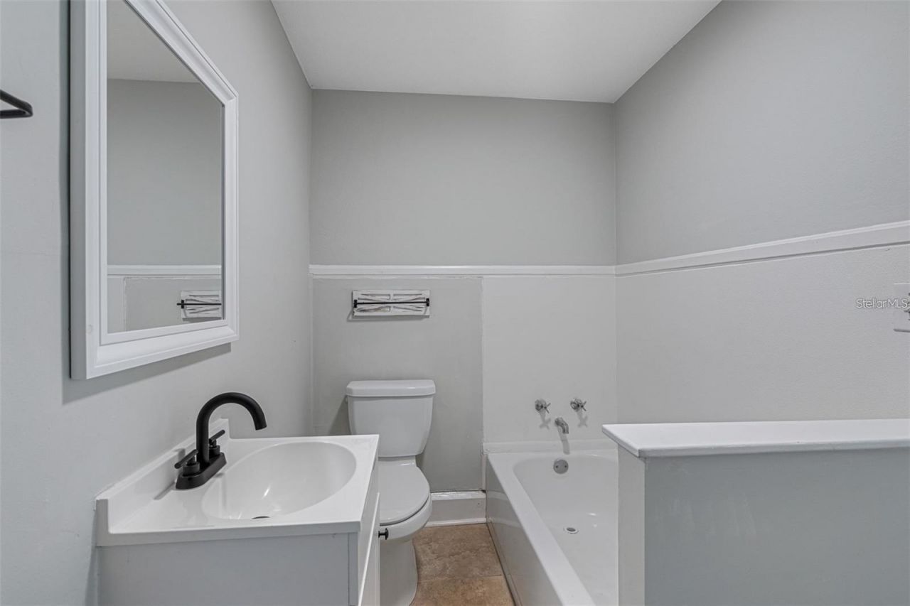 835 35th Avenue S, Saint Petersburg, FL 33705 Photo