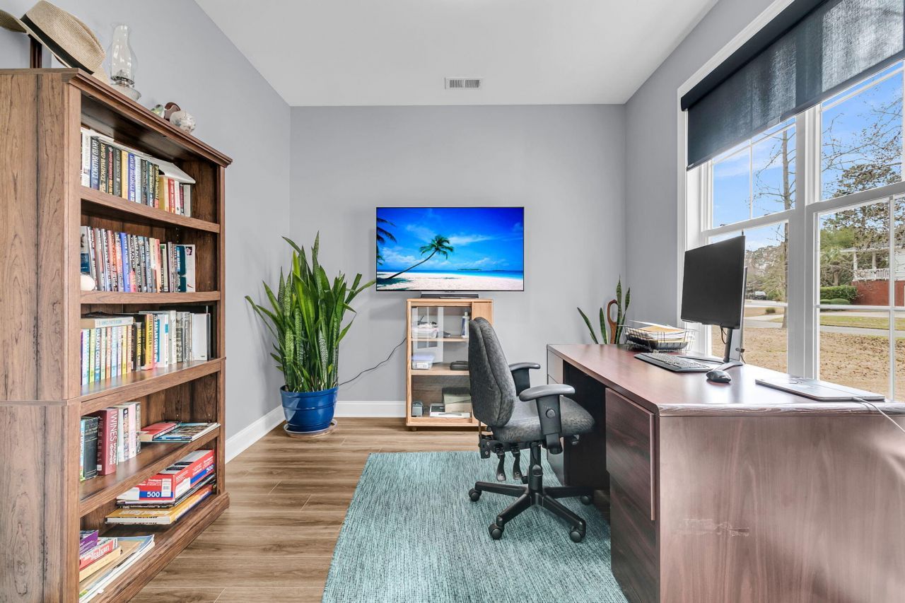 130 Berkshire Drive Photo 19