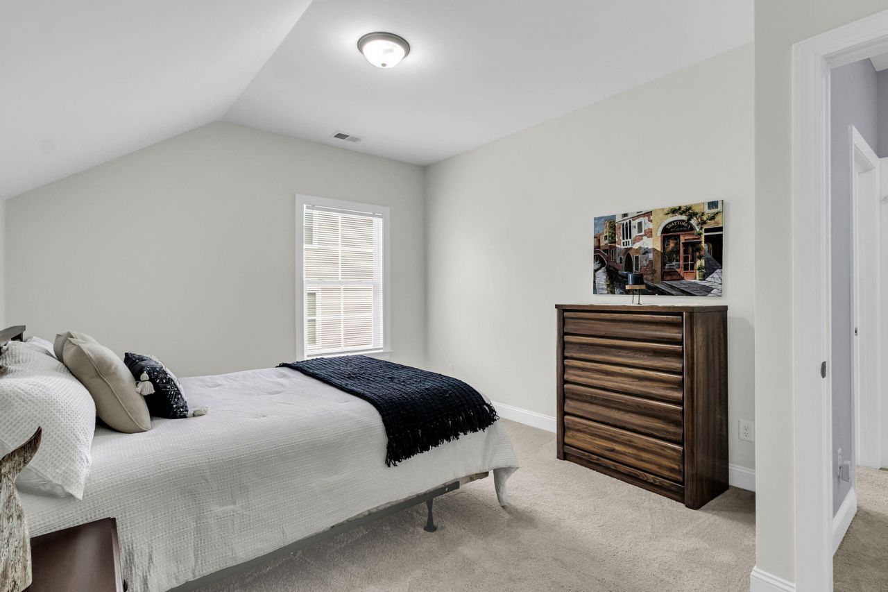 130 Berkshire Drive Photo 43