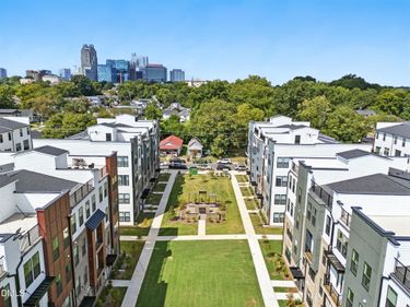 1242 Coach Station Alley, Unit 201, Raleigh, NC 27601