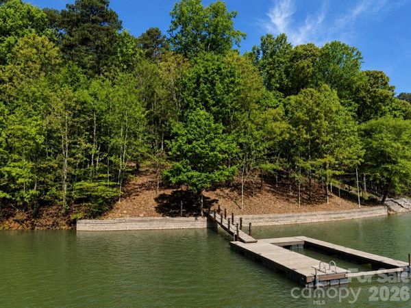 163 High Lake Drive, Statesville, NC 28677