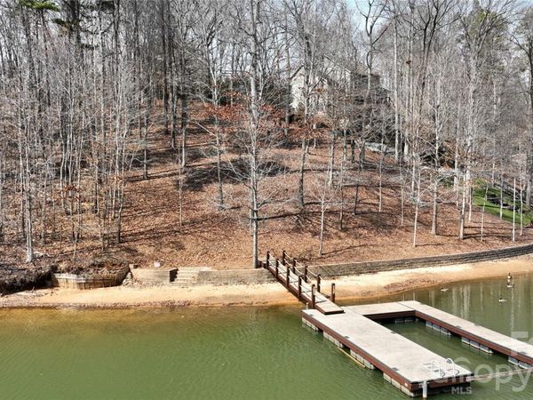 163 High Lake Drive, Statesville, NC 28677