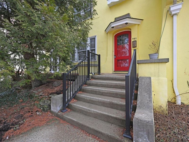 741 Red Bud Avenue, Cincinnati, OH 45229 Photo 3