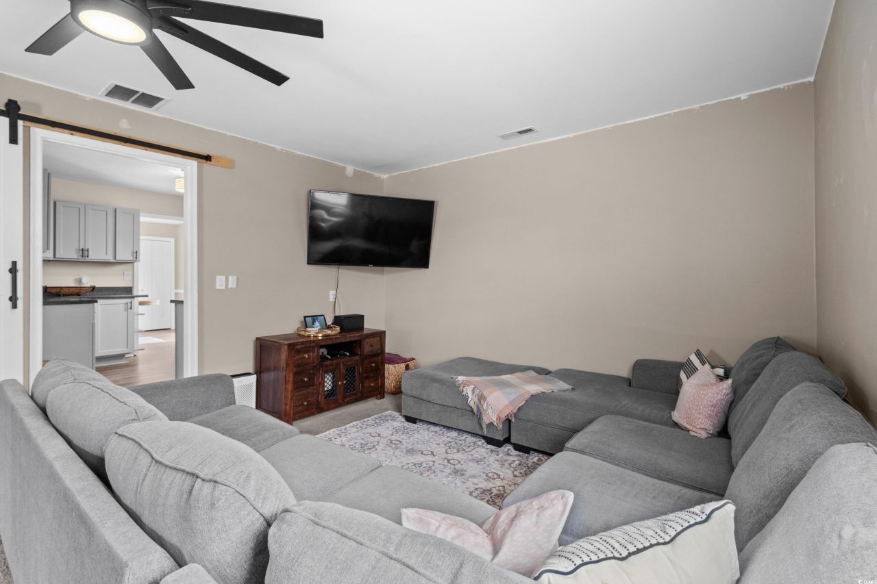 4639 Mandi Ave.  Photo 9