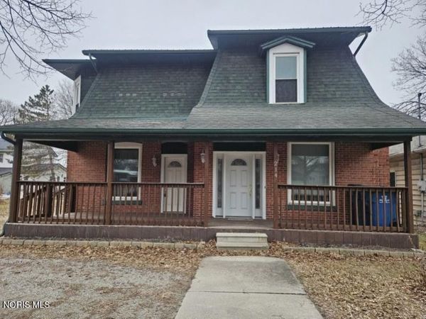 212 S Michigan Avenue, Edgerton, OH 43517