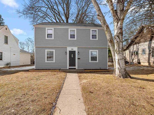 614 S Lincoln Avenue, Beaver Dam, WI 53916