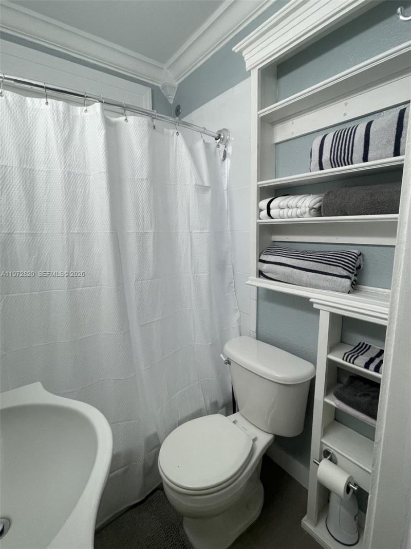 124 Mendoza Ave , Unit 2A, Coral Gables, FL 33134 Photo