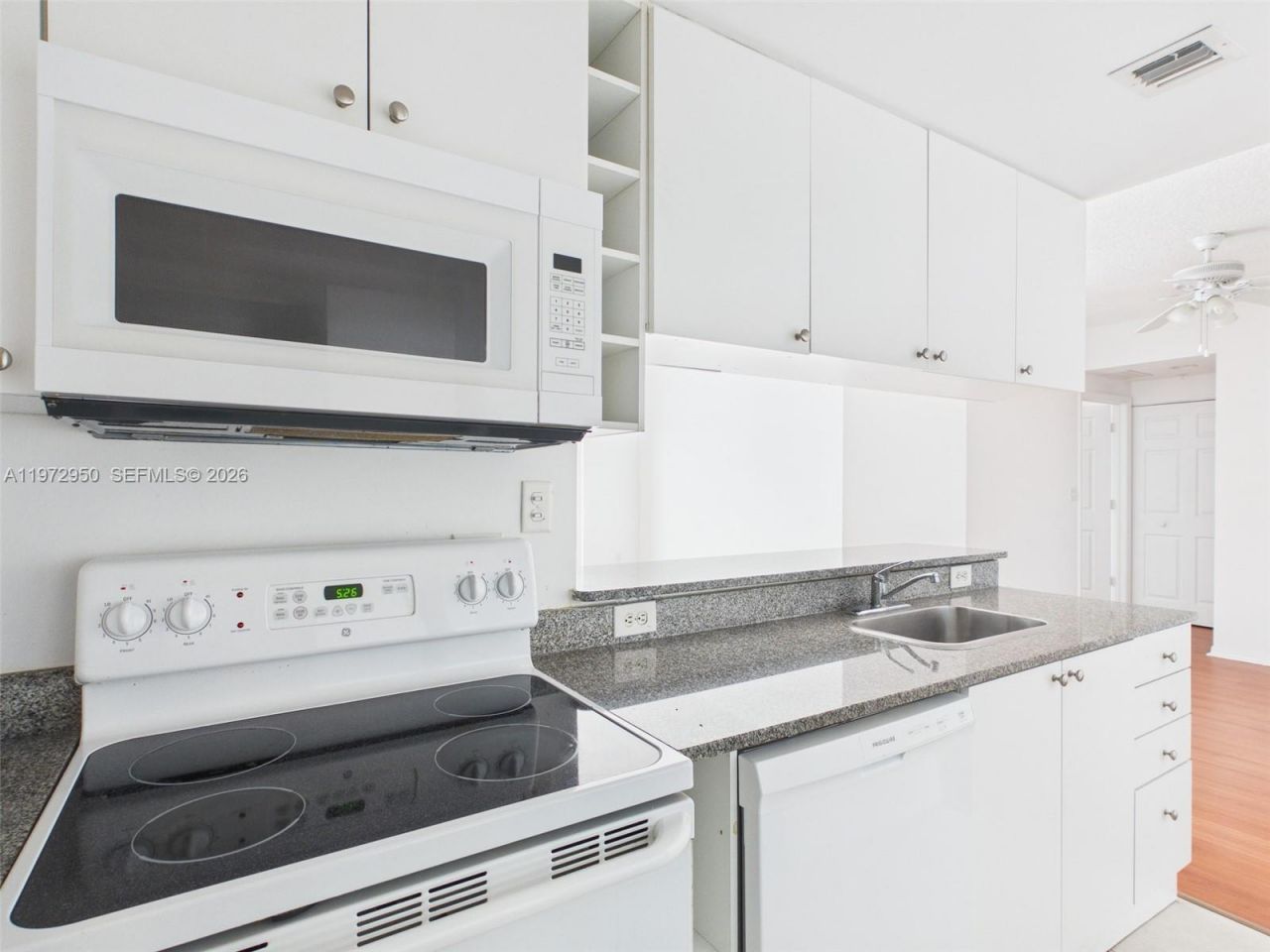 275 NE 18th St, Unit 810, Miami, FL 33132 Photo