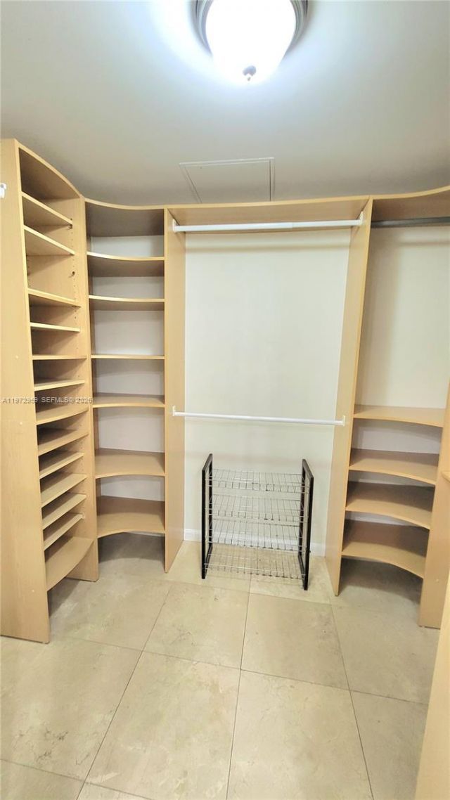 1850 S Ocean Dr, Unit 909, Hallandale Beach, FL 33009 Photo