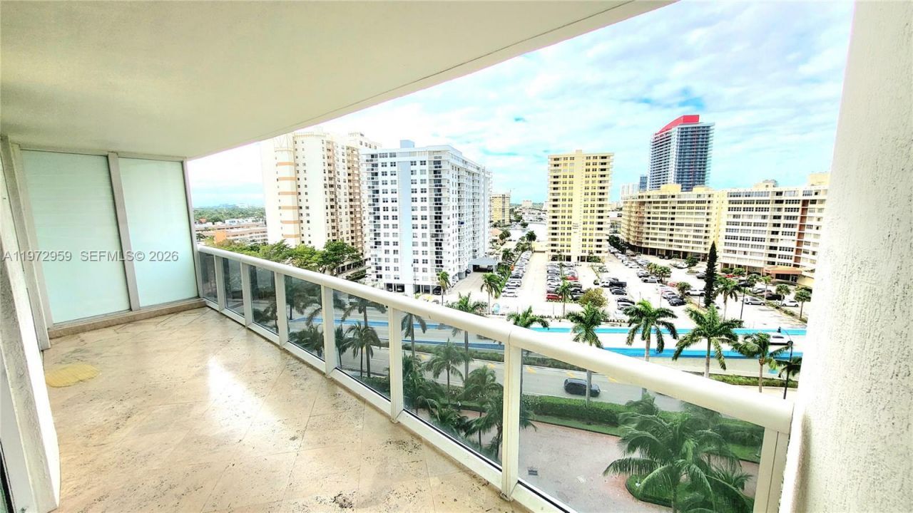 1850 S Ocean Dr, Unit 909, Hallandale Beach, FL 33009 Photo