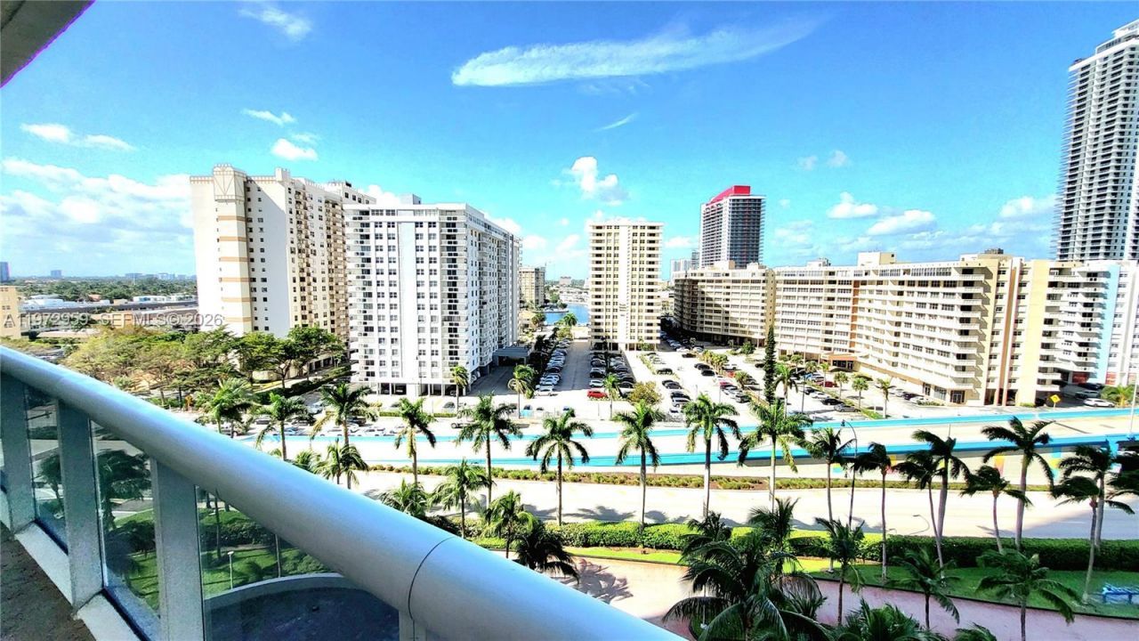 1850 S Ocean Dr, Unit 909, Hallandale Beach, FL 33009 Photo