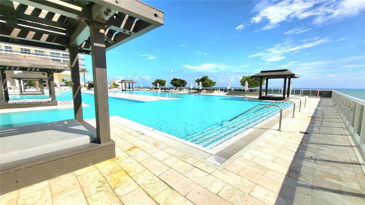 1850 S Ocean Dr, Unit 909, Hallandale Beach, FL 33009 Photo