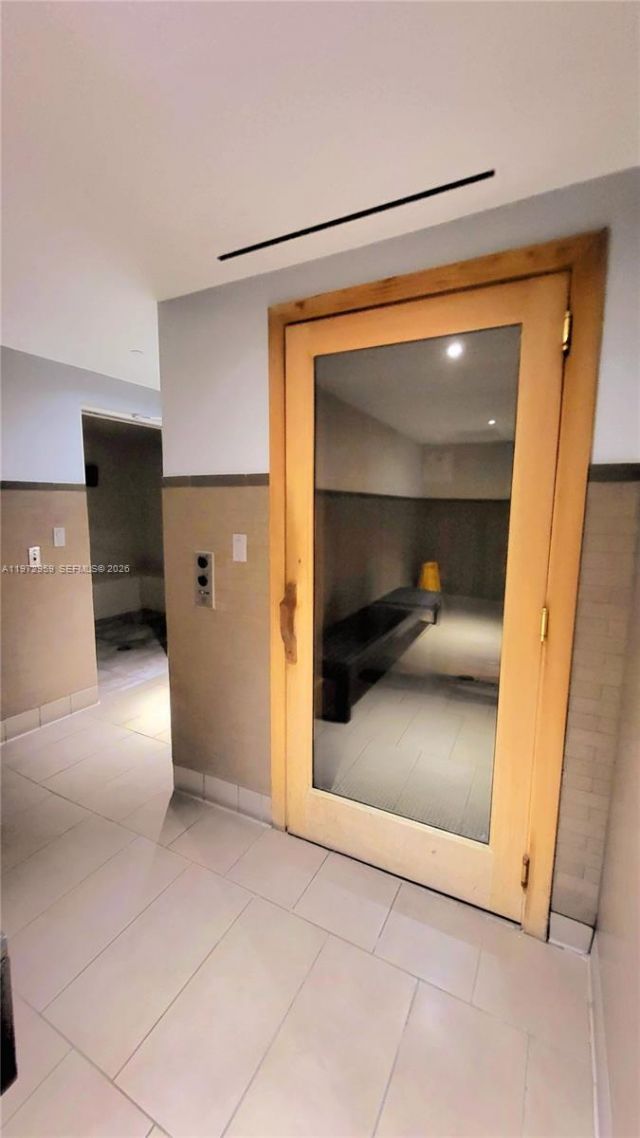 1850 S Ocean Dr, Unit 909, Hallandale Beach, FL 33009 Photo