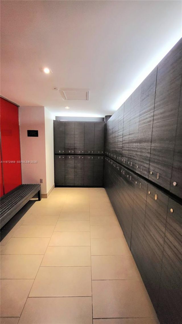 1850 S Ocean Dr, Unit 909, Hallandale Beach, FL 33009 Photo