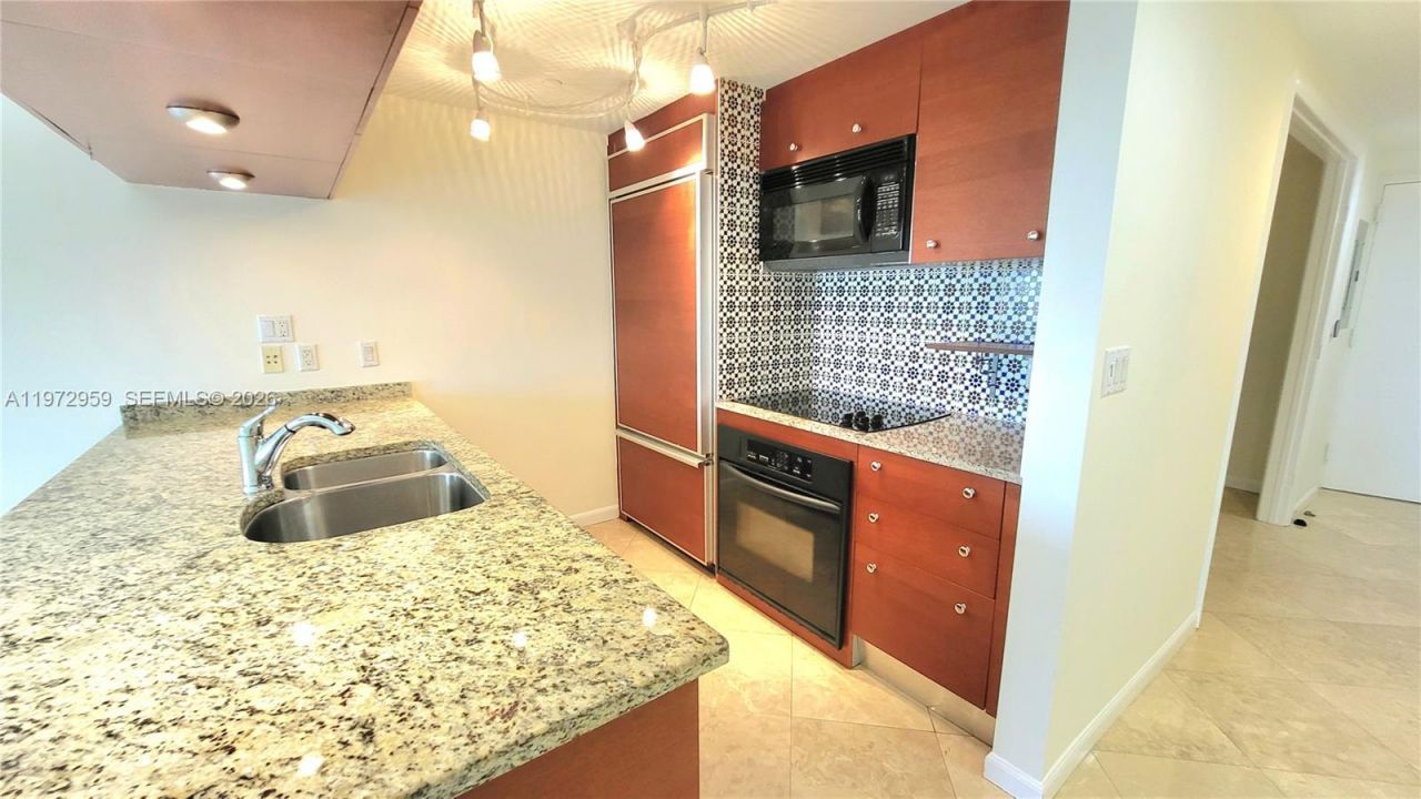 1850 S Ocean Dr, Unit 909, Hallandale Beach, FL 33009 Photo