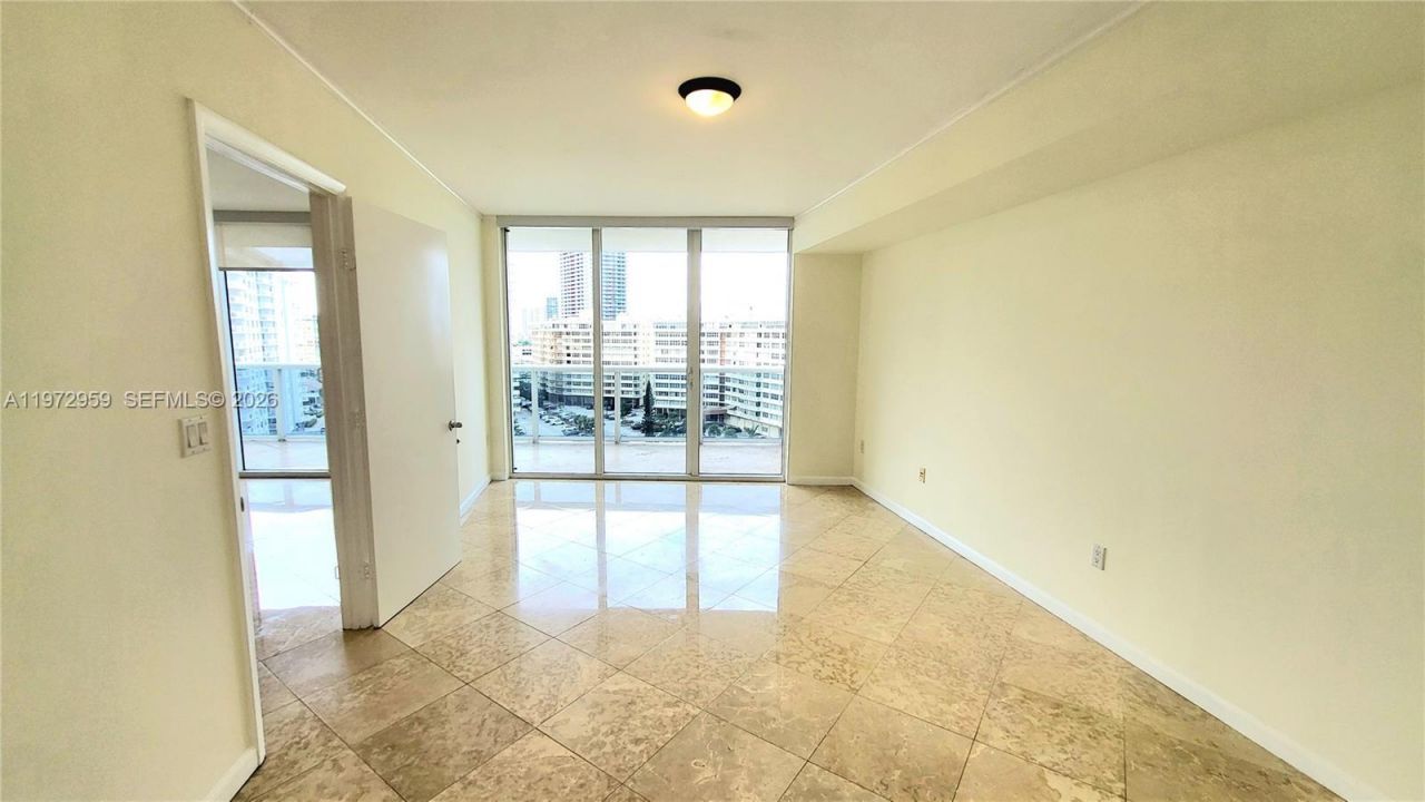 1850 S Ocean Dr, Unit 909, Hallandale Beach, FL 33009 Photo