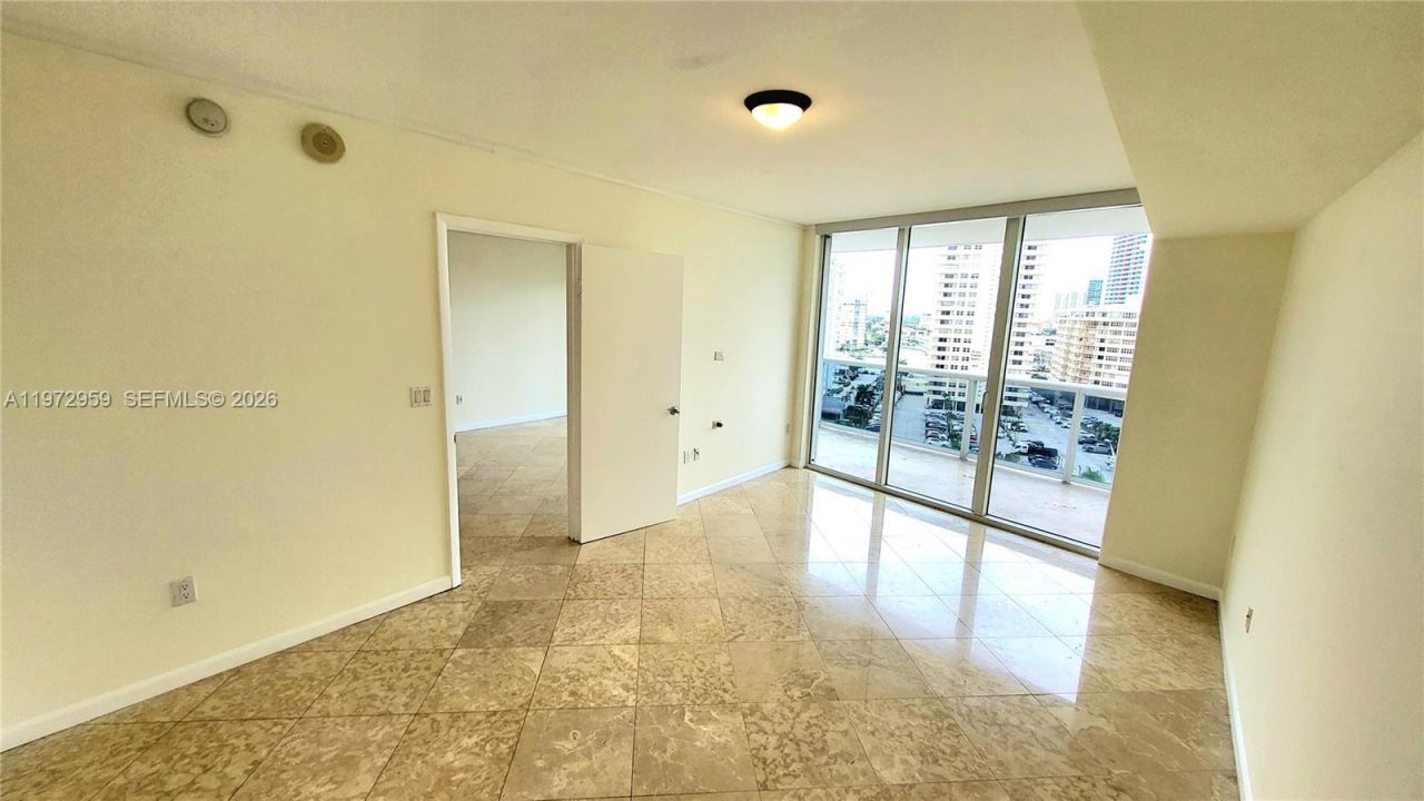 1850 S Ocean Dr, Unit 909, Hallandale Beach, FL 33009 Photo