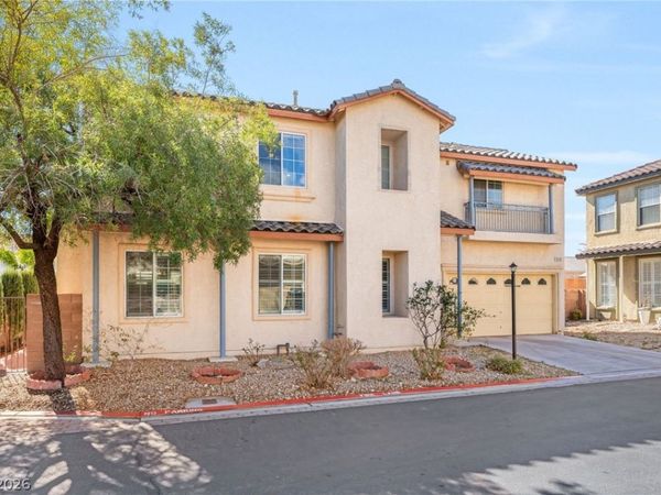 8155 Retriever Avenue, Las Vegas, NV 89147