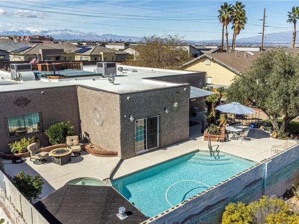 584 Mona Lane, Henderson, NV 89015