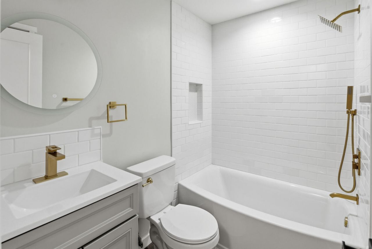 1543 Evergreen Street Photo 30