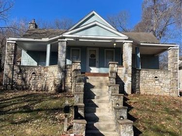 128 WILDWOOD Avenue, Excelsior Springs, MO 64024