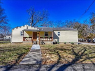 140 Magoon Street, Osceola, MO 64776