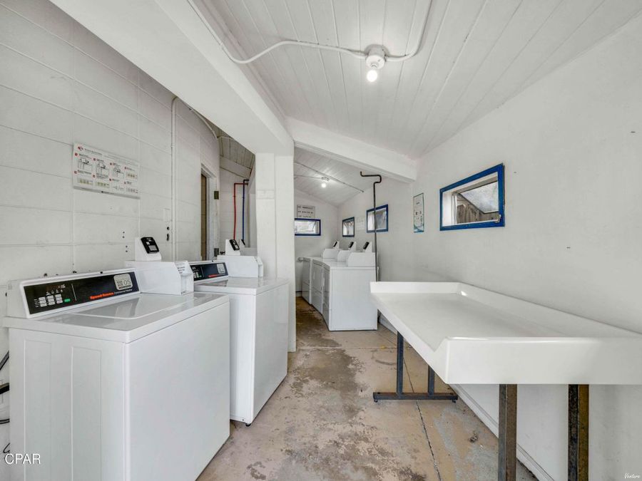 Property Image 100
