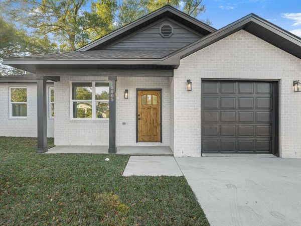 5005 Saufley Field Road, Pensacola, FL 32526