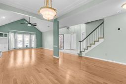 104 Dresden Drive photo 4