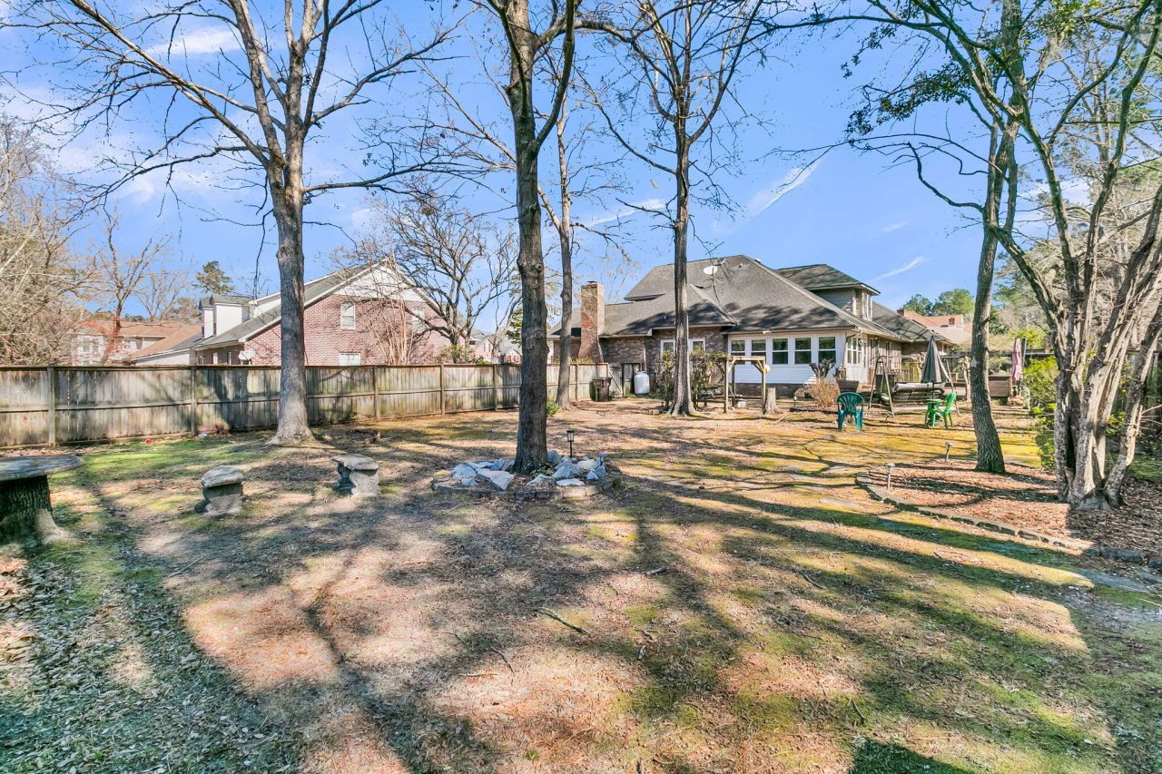 104 Dresden Drive Photo 33