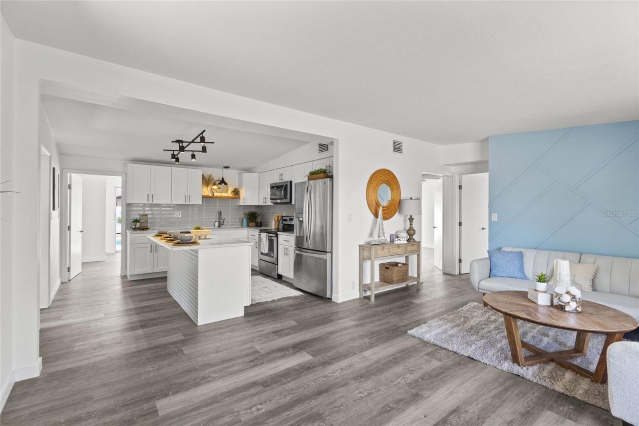 4124 60th Street Court W, Bradenton, FL 34209 Photo