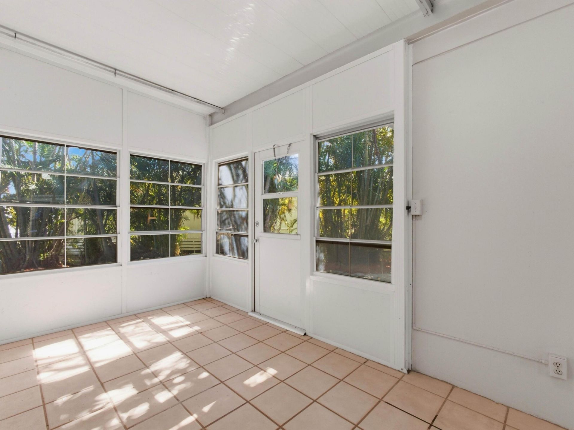 8903 Oak Street, Boynton Beach, FL 33436 Photo