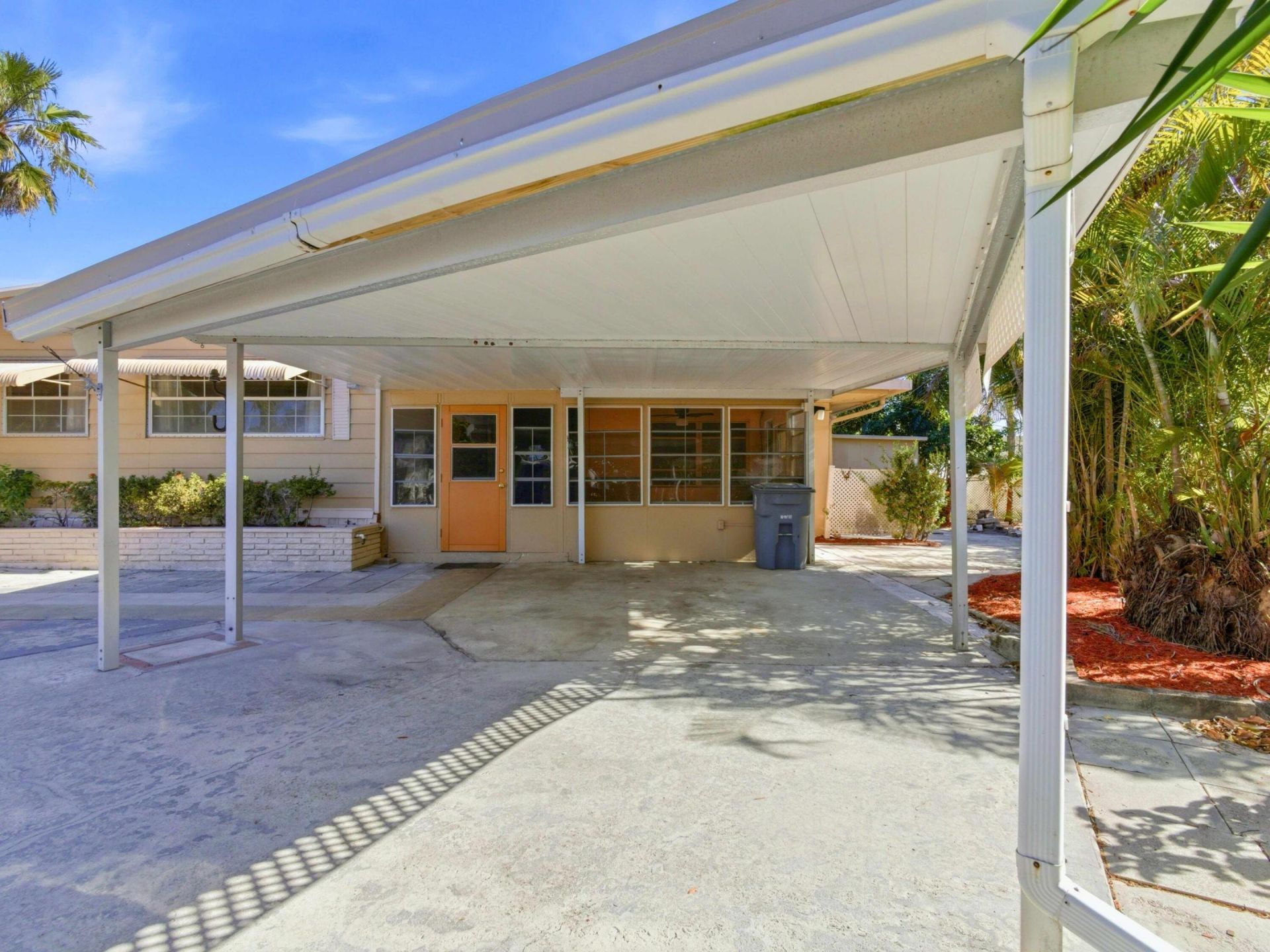 8903 Oak Street, Boynton Beach, FL 33436 Photo