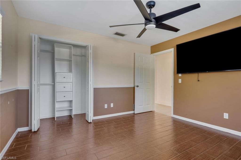 10450 Windsor Way, Naples, FL 34109 Photo