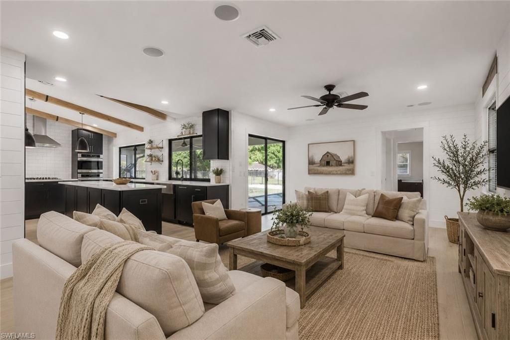 10450 Windsor Way, Naples, FL 34109 Photo