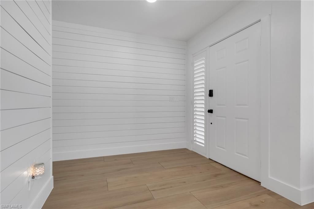 10450 Windsor Way, Naples, FL 34109 Photo