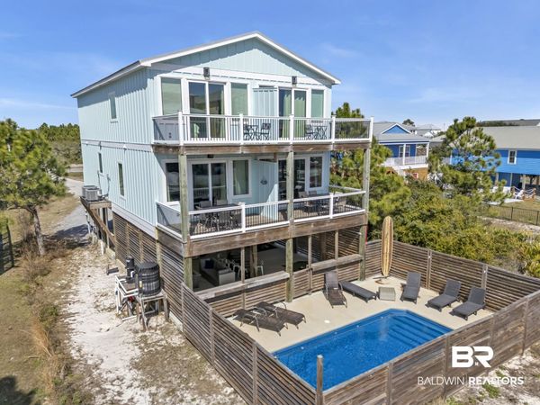 1261 W Lagoon Avenue, Gulf Shores, AL 36542
