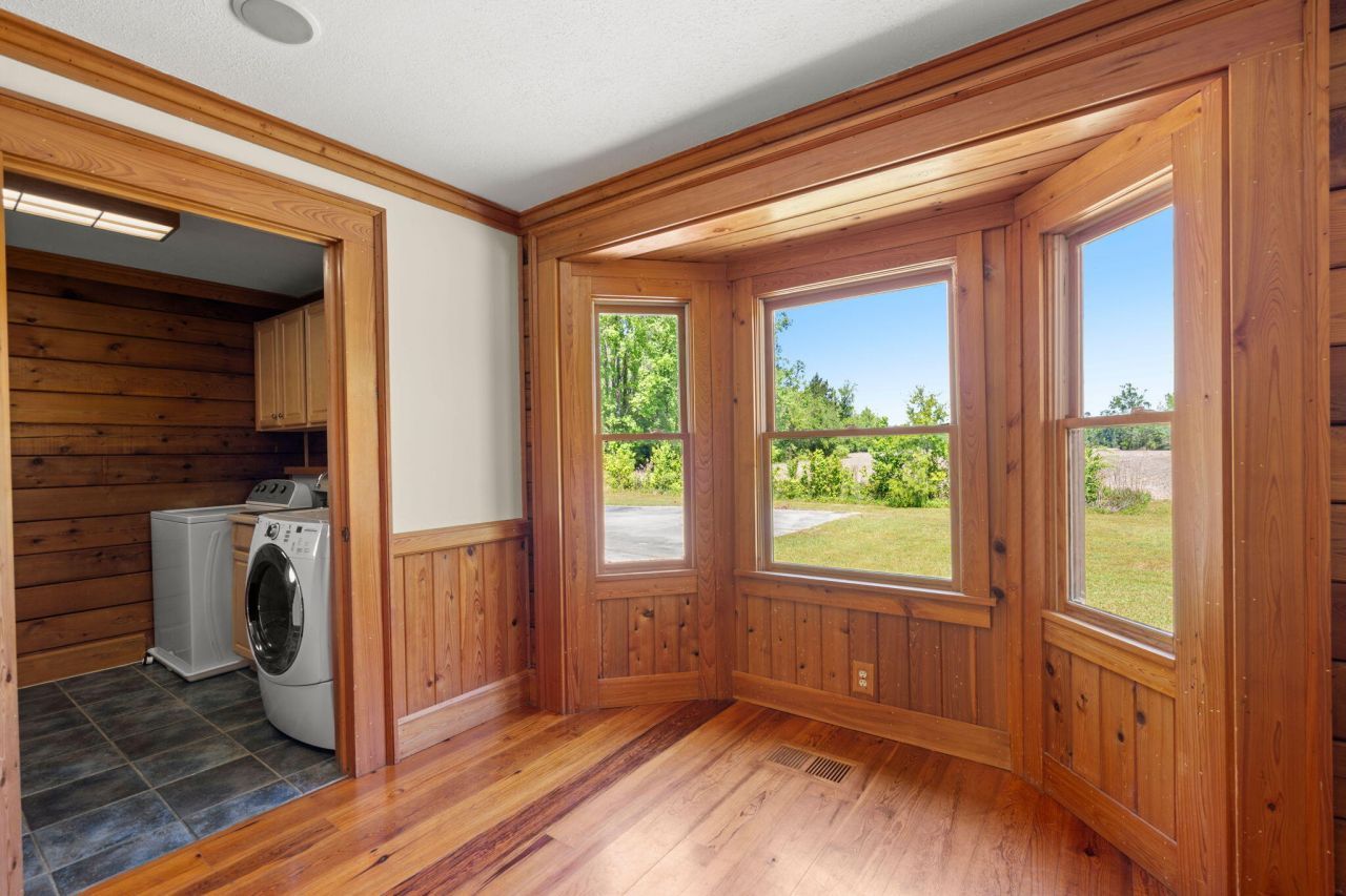 3936 Lodge Highway Photo 20