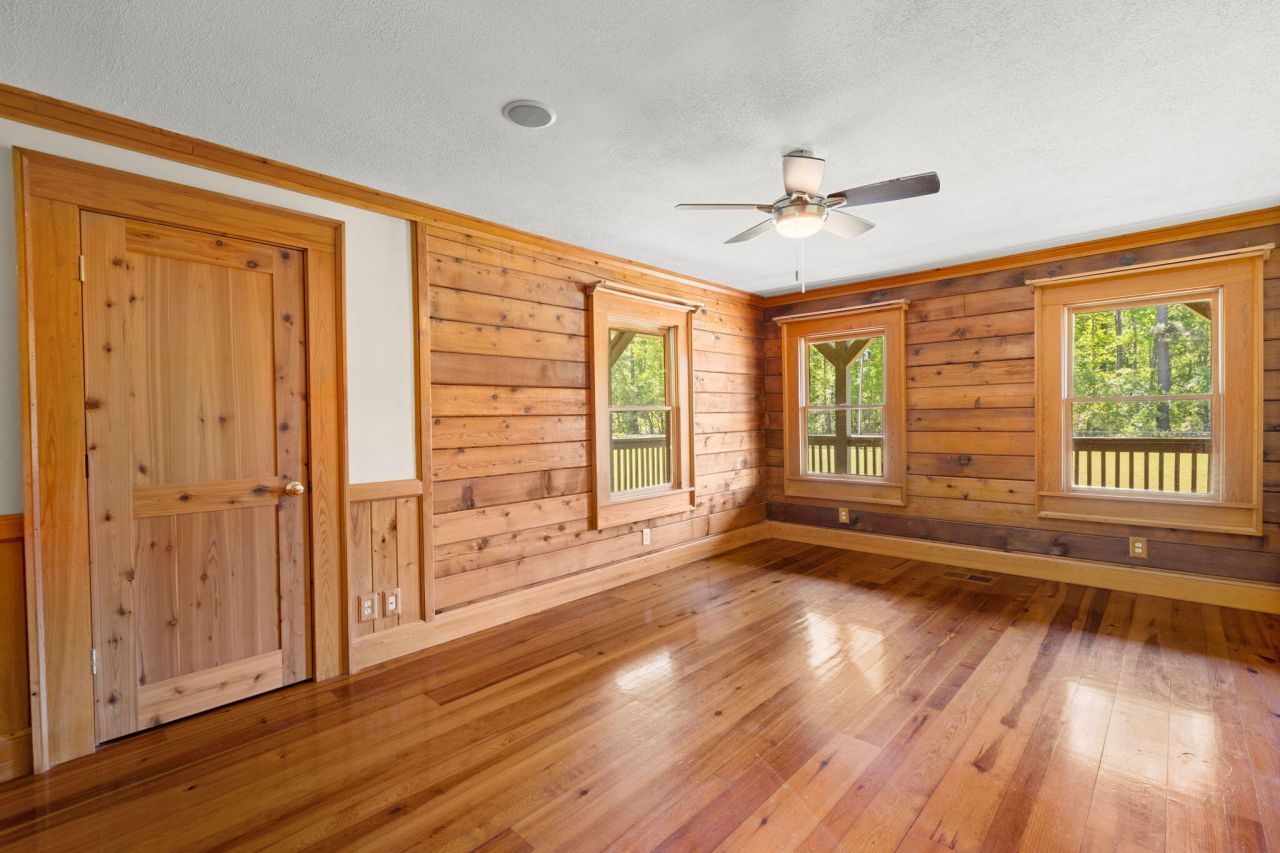 3936 Lodge Highway Photo 22