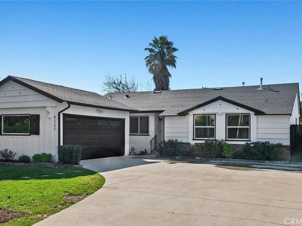 8537 Langdon, North Hills, CA 91343