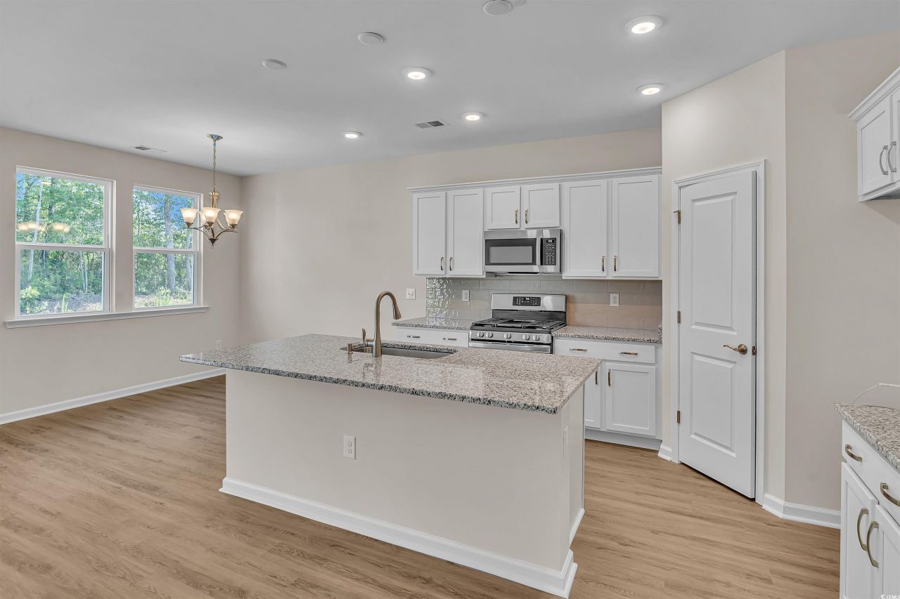 639 Millbrook Way  Photo 11