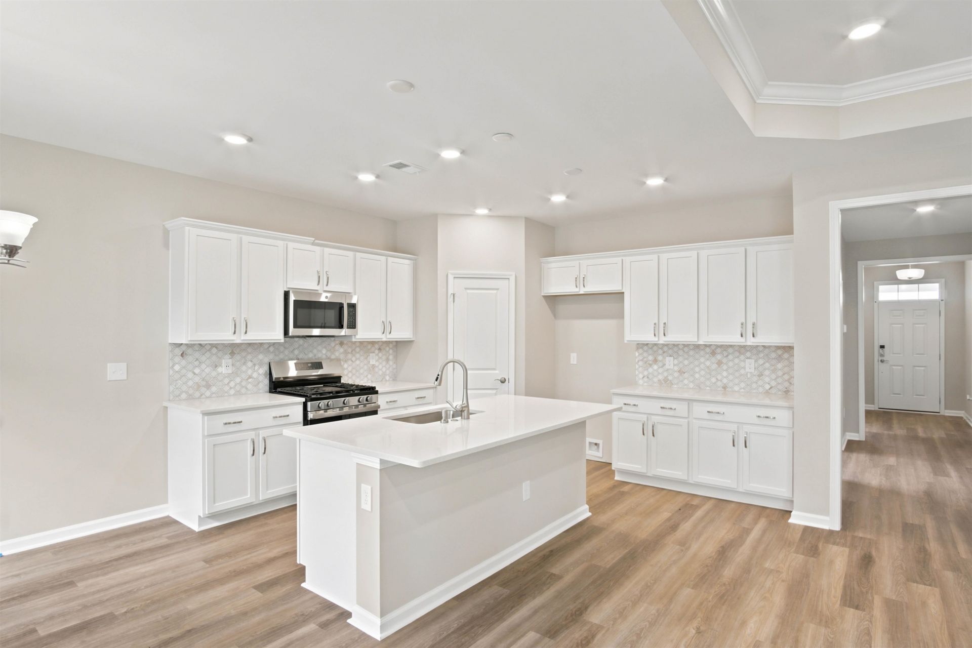 639 Millbrook Way Photo 12