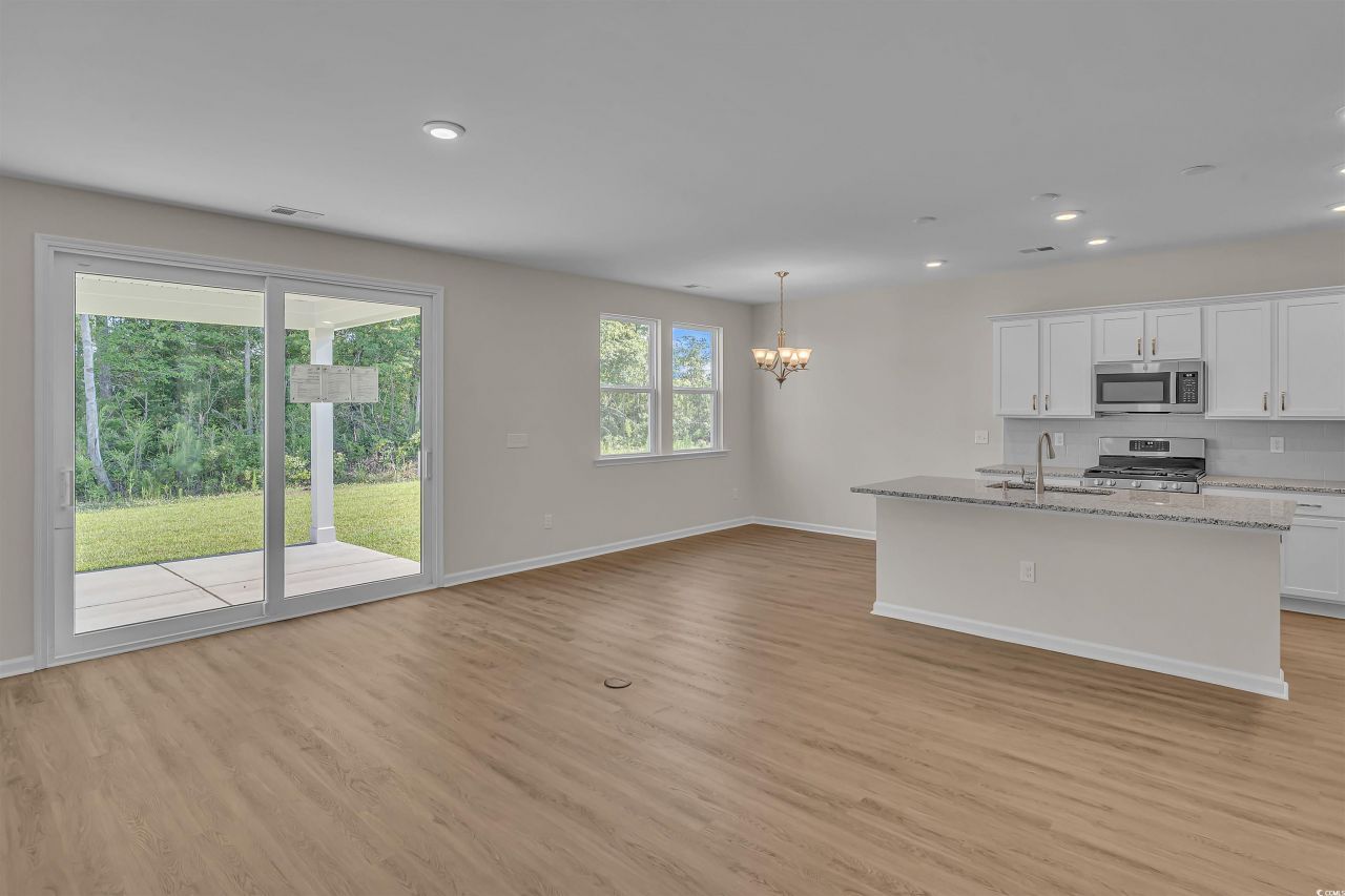 639 Millbrook Way  Photo 14