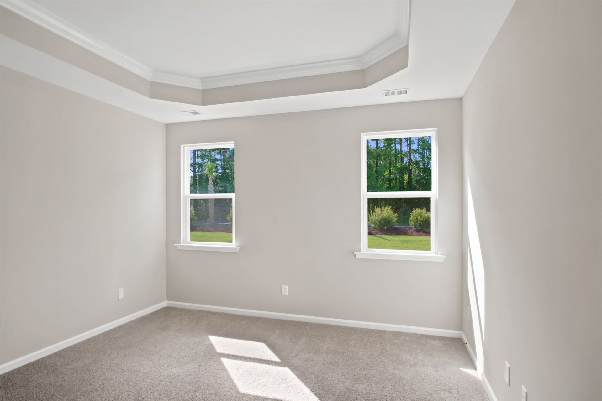 639 Millbrook Way Photo 17