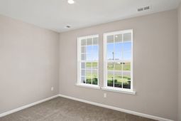 639 Millbrook Way photo 4