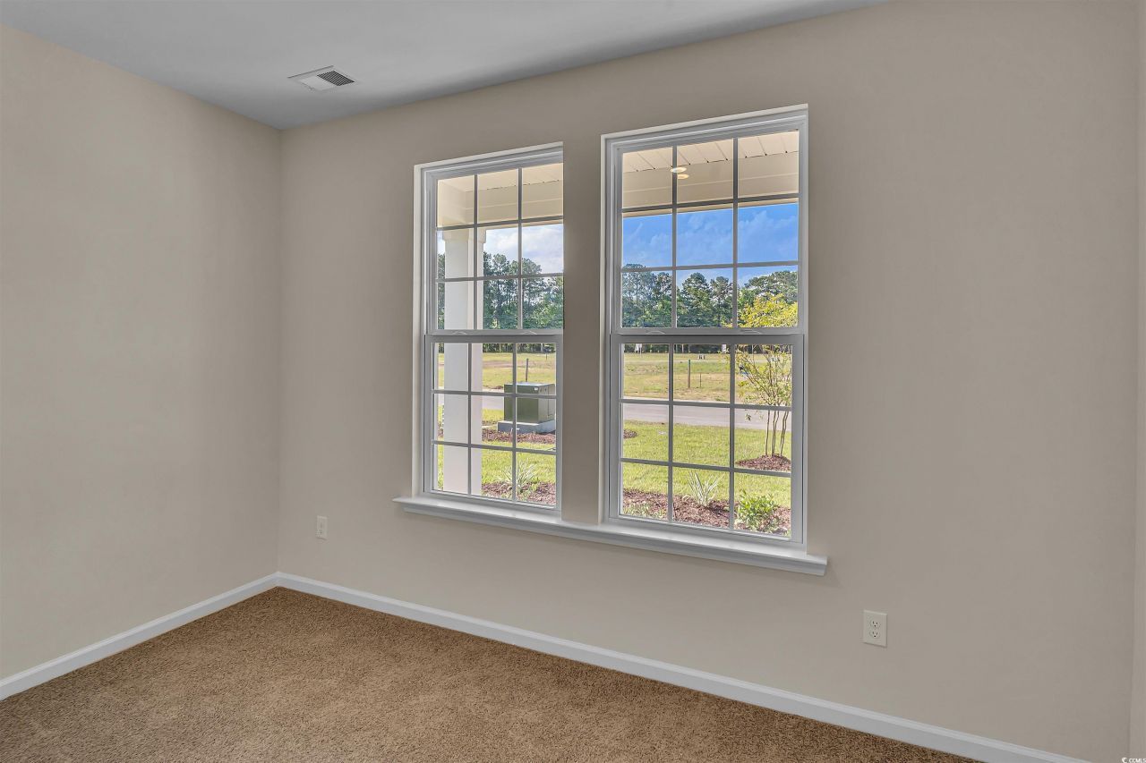 639 Millbrook Way  Photo 4