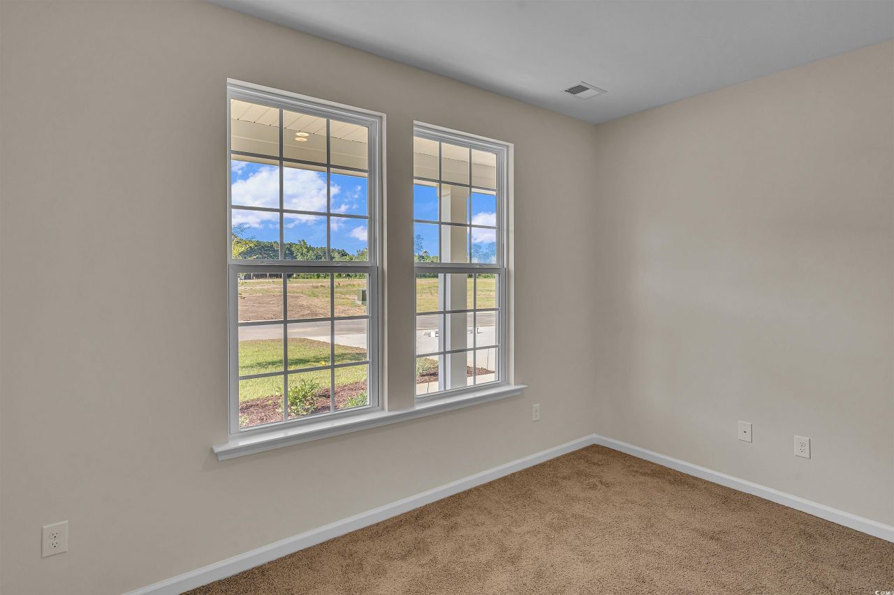 639 Millbrook Way Photo 5