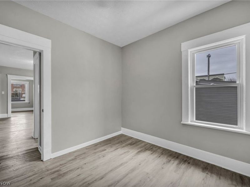 8111 Madison Avenue, Cleveland, OH 44102 Photo 11